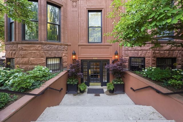 239 Commonwealth Ave 10, Boston, MA 02116