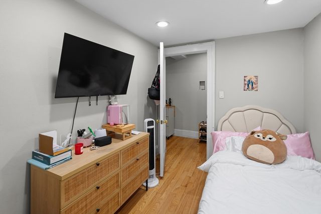 239 Commonwealth Ave 10, Boston, MA 02116