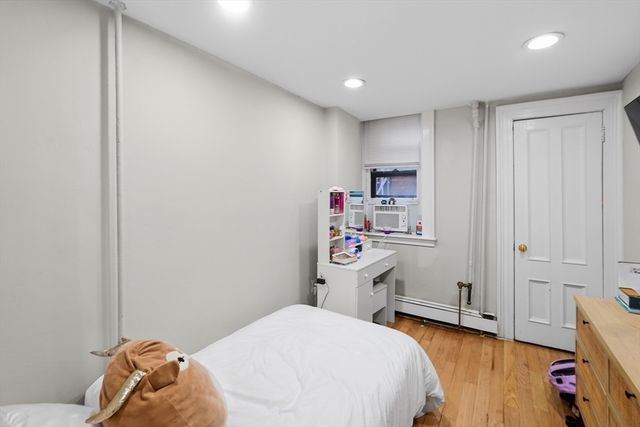 239 Commonwealth Ave 10, Boston, MA 02116