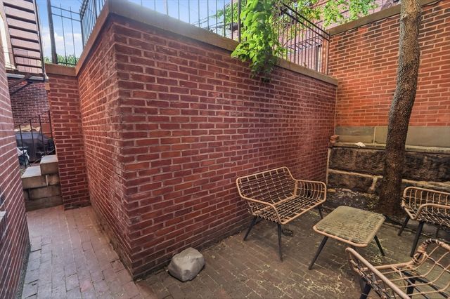 239 Commonwealth Ave 10, Boston, MA 02116