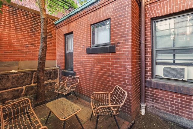 239 Commonwealth Ave 10, Boston, MA 02116