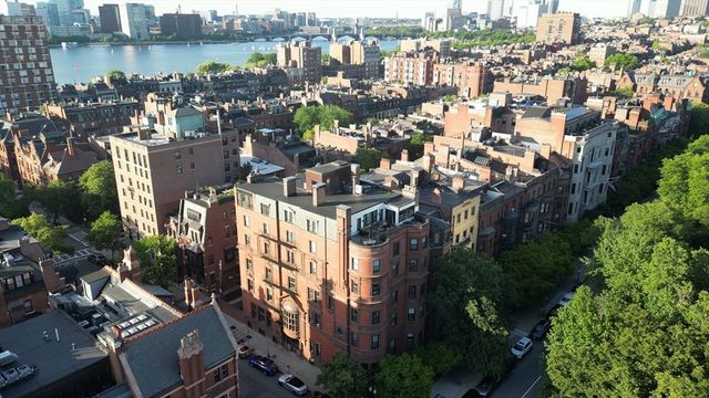 239 Commonwealth Ave 10, Boston, MA 02116