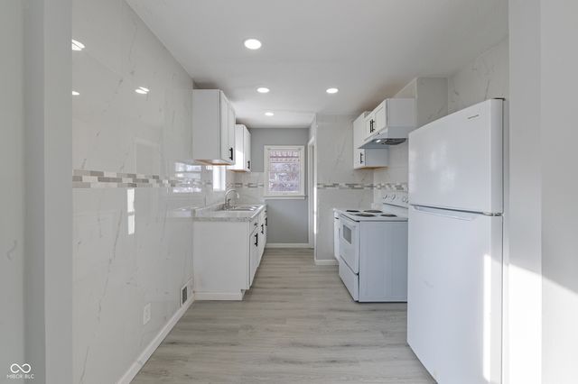 1142 Sharon Avenue, Indianapolis, IN 46222