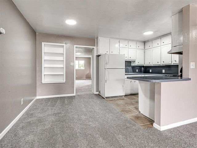 313 E Northrup Street, Midwest City, OK 73110