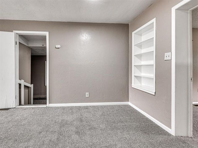 313 E Northrup Street, Midwest City, OK 73110