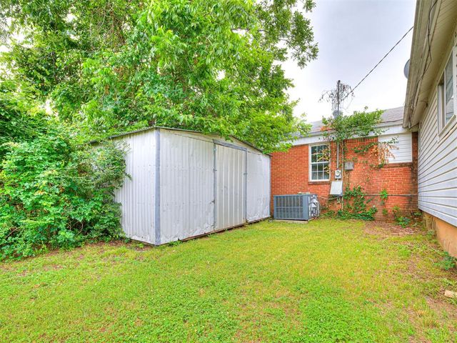 313 E Northrup Street, Midwest City, OK 73110