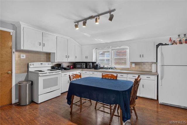 2482 Forest Avenue, Niagara Falls, NY 14301