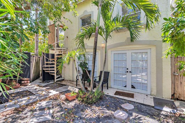 214 Conniston Road, West Palm Beach, FL 33405
