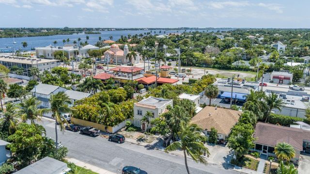 214 Conniston Road, West Palm Beach, FL 33405