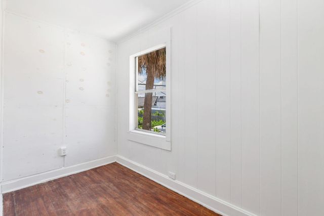 214 Conniston Road, West Palm Beach, FL 33405