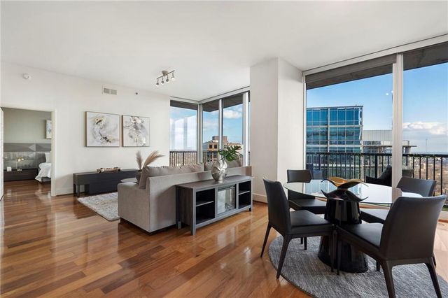 1080 Peachtree NE Street 3307, Atlanta, GA 30309