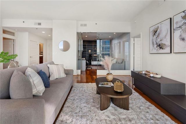 1080 Peachtree NE Street 3307, Atlanta, GA 30309