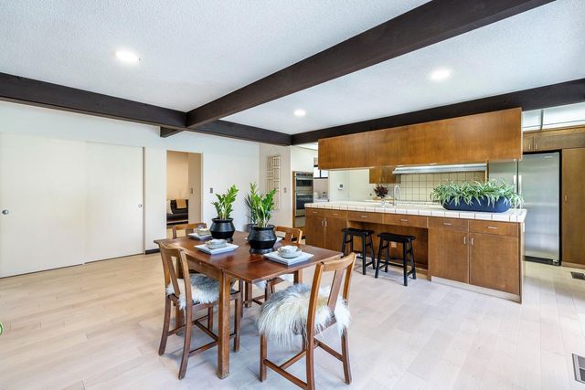 2530 W Wrenwood Avenue, Fresno, CA 93711