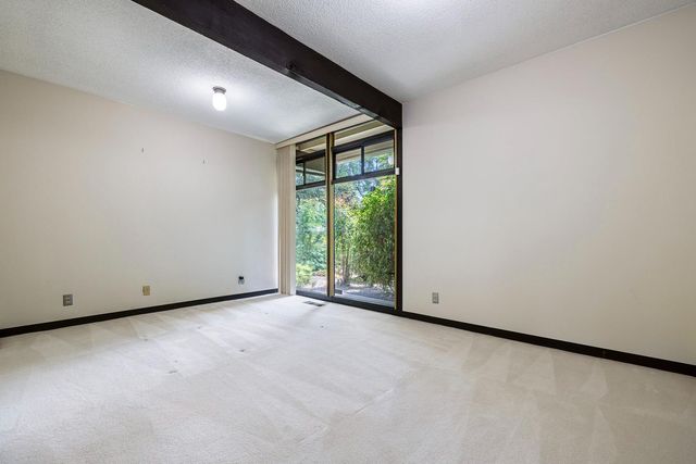 2530 W Wrenwood Avenue, Fresno, CA 93711