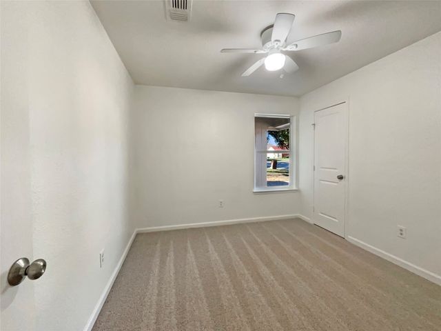 5716 Burton Avenue, Fort Worth, TX 76119