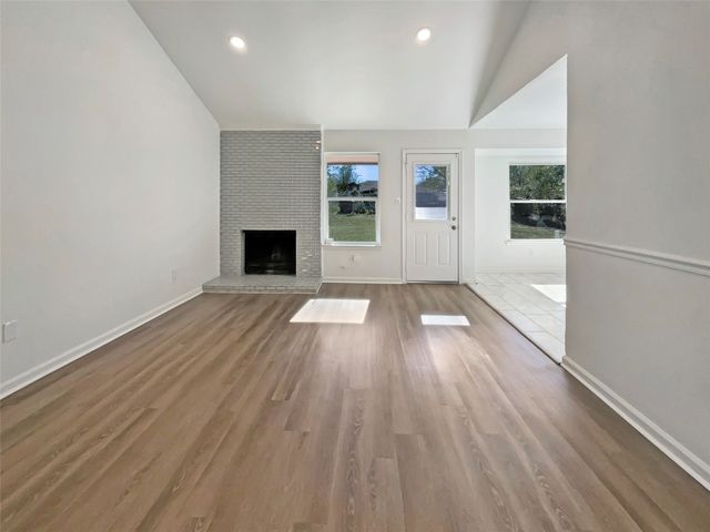 5716 Burton Avenue, Fort Worth, TX 76119