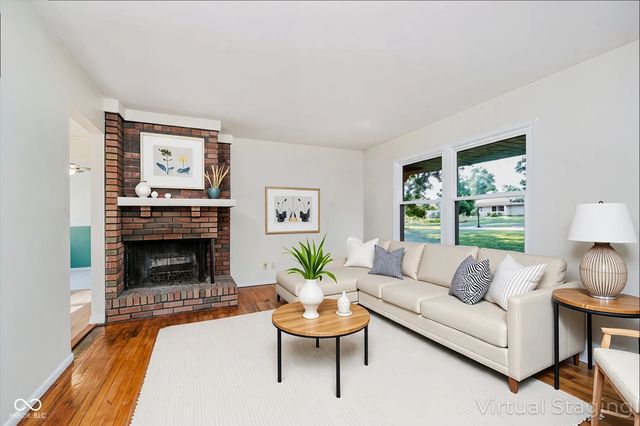 810 Ernie Lu Avenue, Anderson, IN 46013