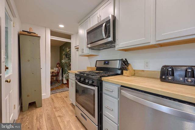 254 E LEMON ST, Lancaster, PA 17602