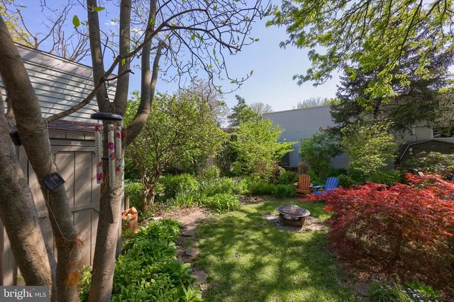 254 E LEMON ST, Lancaster, PA 17602