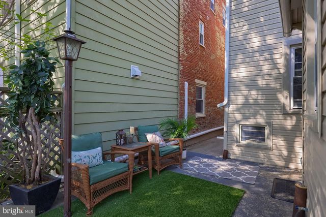 254 E LEMON ST, Lancaster, PA 17602