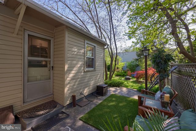 254 E LEMON ST, Lancaster, PA 17602