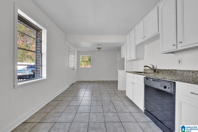 2 WASHINGTON SQUARE, Tuscaloosa, AL 35401