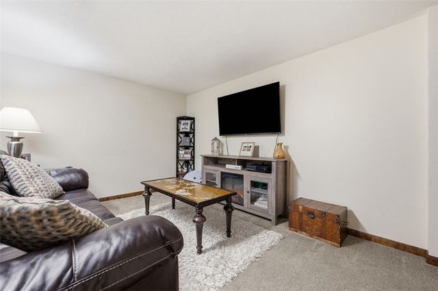 853 McElhaney Rd, Freedom, PA 15042