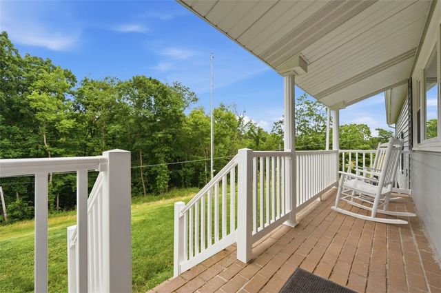 853 McElhaney Rd, Freedom, PA 15042