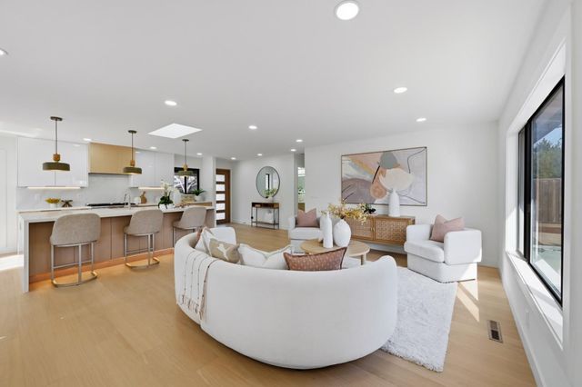 240 Victor Avenue, Campbell, CA 95008