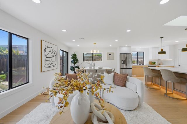 240 Victor Avenue, Campbell, CA 95008