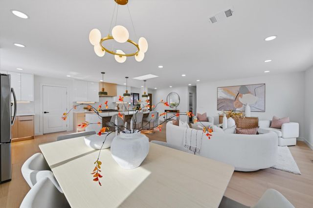 240 Victor Avenue, Campbell, CA 95008