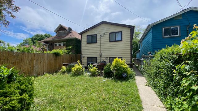 1040 W 104th Street, Chicago, IL 60643