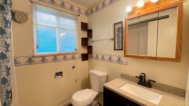 1040 W 104th Street, Chicago, IL 60643