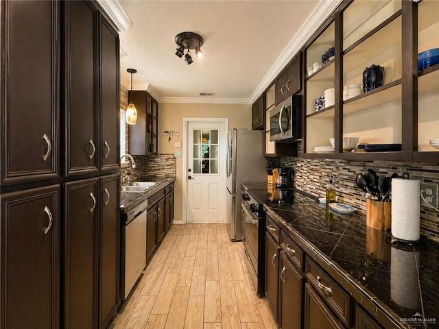 3409 Hummingbird Avenue, Mcallen, TX 78504