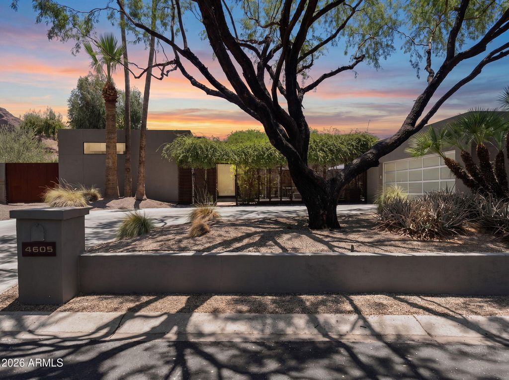 Image 62 of property listing at 4605 E PALO VERDE Drive, Phoenix, AZ 85018
