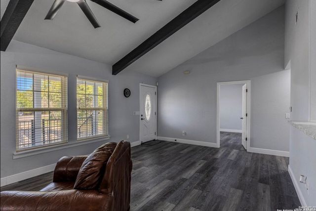 1620 GREEN MEADOW LN, Spring Branch, TX 78070