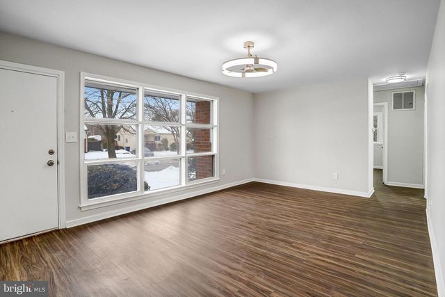 8124 GAVIN ST, Hyattsville, MD 20784