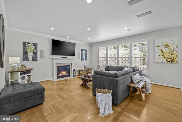 6005 HORTONS MILL CT, Haymarket, VA 20169