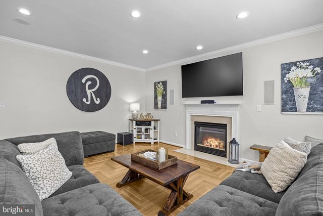6005 HORTONS MILL CT, Haymarket, VA 20169