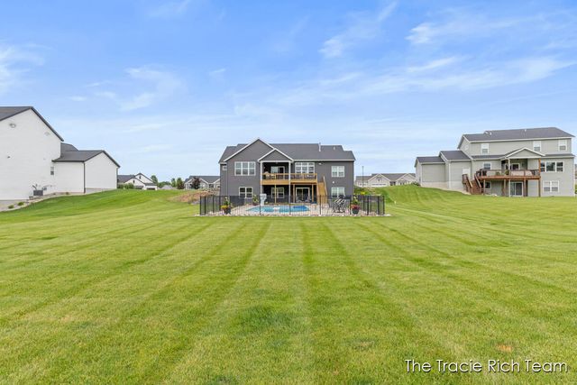 4187 Sheba Court NE, Belmont, MI 49306