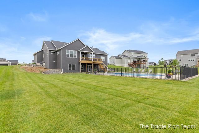 4187 Sheba Court NE, Belmont, MI 49306