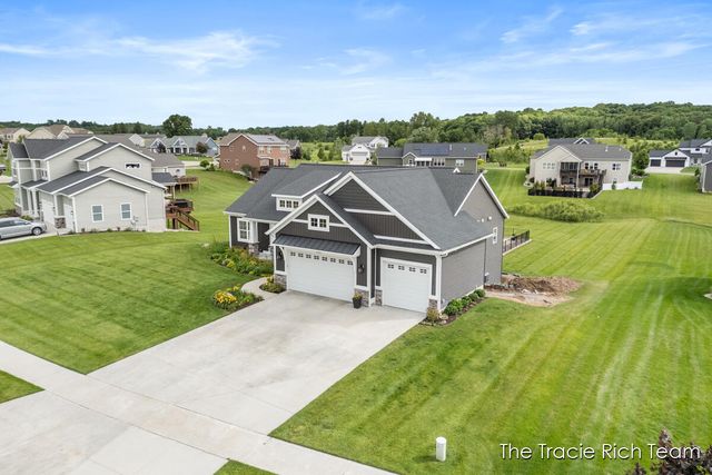 4187 Sheba Court NE, Belmont, MI 49306