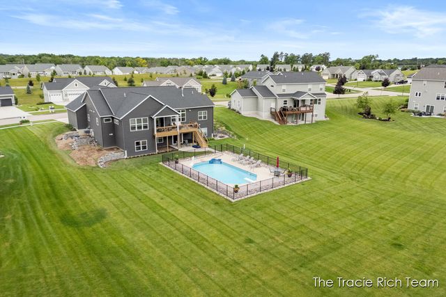 4187 Sheba Court NE, Belmont, MI 49306