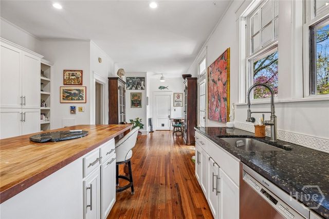 709 E 41st Street, Savannah, GA 31401