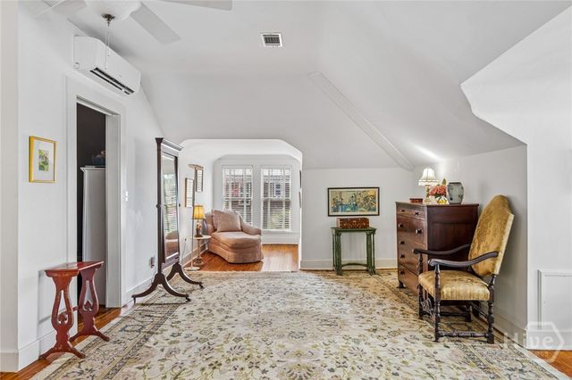 709 E 41st Street, Savannah, GA 31401