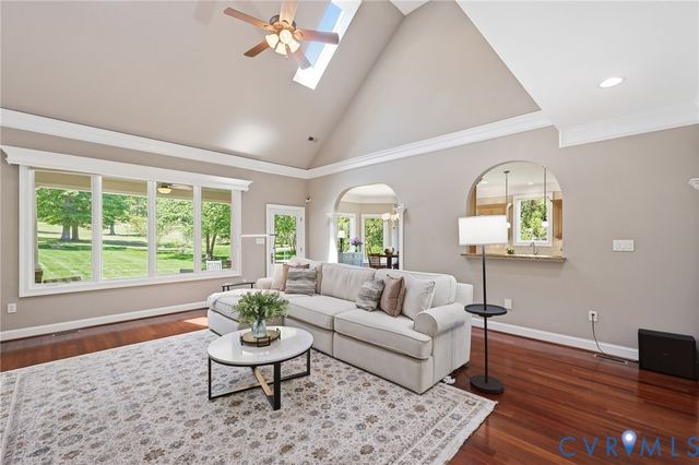 409 Regina Ln, Richmond, VA 23238