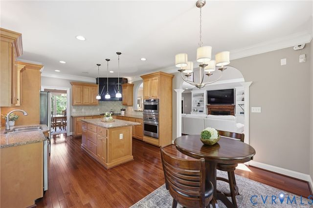 409 Regina Ln, Richmond, VA 23238