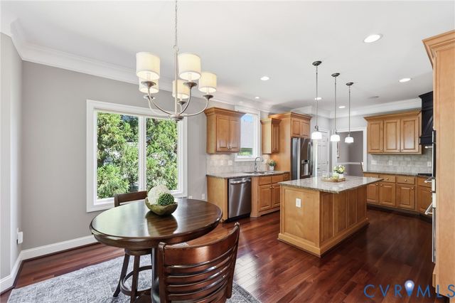 409 Regina Ln, Richmond, VA 23238