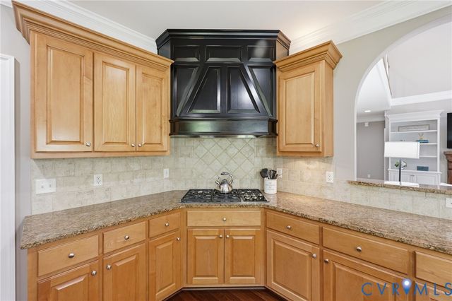 409 Regina Ln, Richmond, VA 23238