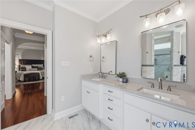 409 Regina Ln, Richmond, VA 23238